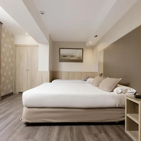 فندق Civera 3*