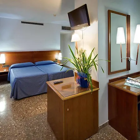 Civera Hotel 3*